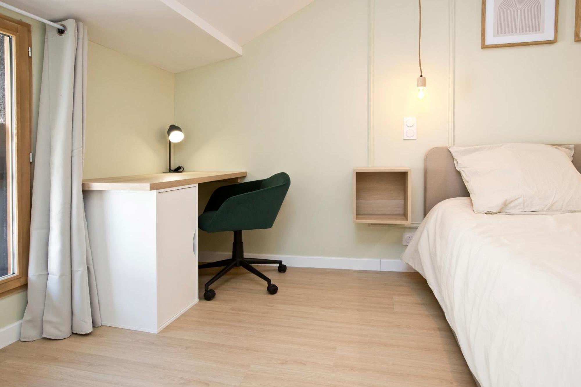 Montsejour - Magnifique T2 Avec Filet Suspendu Apartment Tarbes Exterior foto